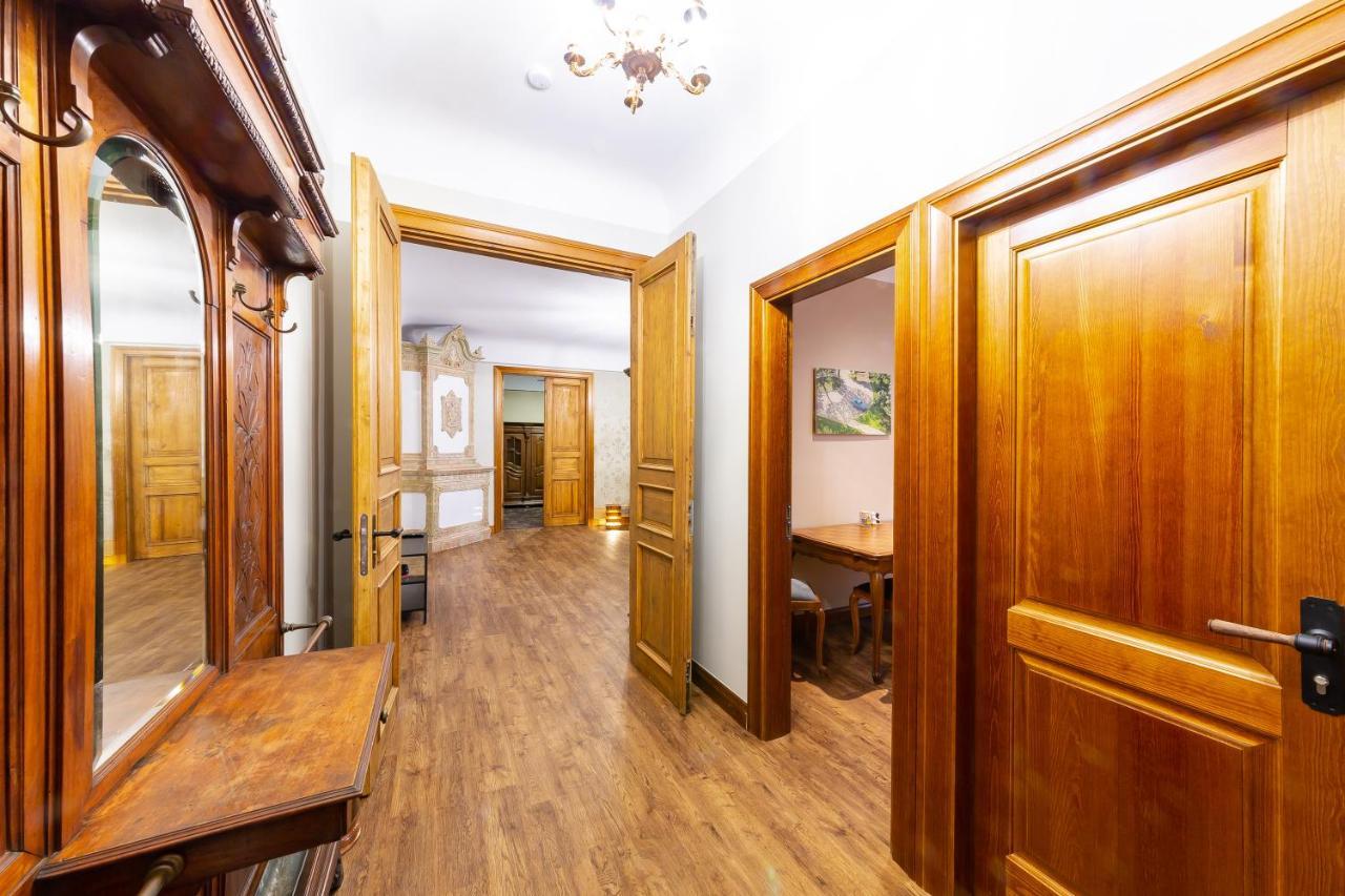 Ancient Storie's AP 65sqm Renovated Free parking Appartement Riga Buitenkant foto